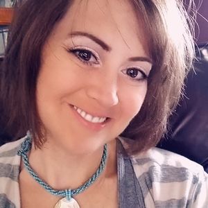 Meet your Posher, Stacie